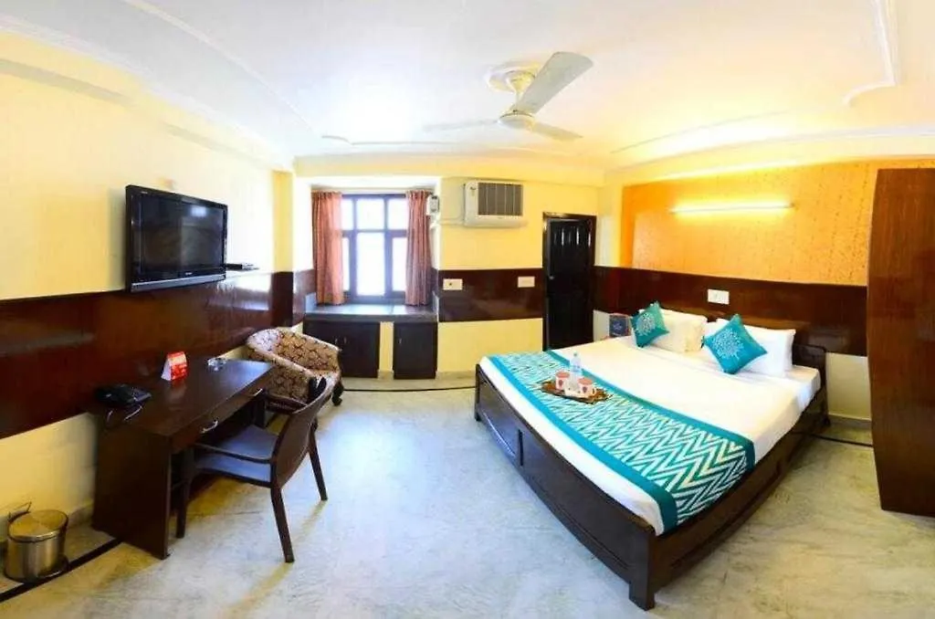 Hotel O M.G. Palace Tajganj